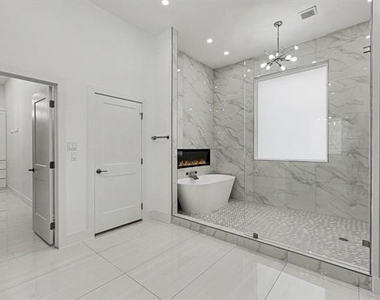 17327 Davenport Road - Photo Thumbnail 23