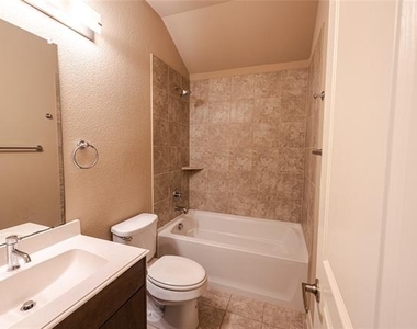 1141 Kingston Court - Photo Thumbnail 31