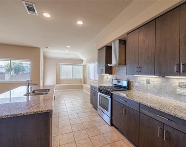 1141 Kingston Court - Photo Thumbnail 11