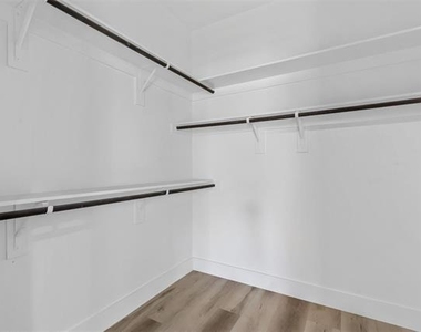 2714 Hector Street - Photo Thumbnail 23