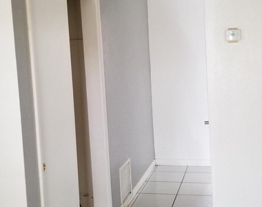1448 Holly Heights Drive - Photo Thumbnail 7