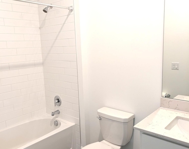 1332 Se Willow Oaks Street - Photo Thumbnail 15