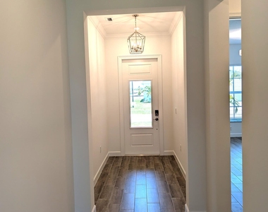 1332 Se Willow Oaks Street - Photo Thumbnail 17