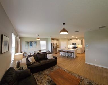 3034 Ne Skyview Lane - Photo Thumbnail 1