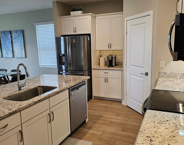 3034 Ne Skyview Lane - Photo Thumbnail 6