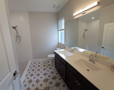3034 Ne Skyview Lane - Photo Thumbnail 9
