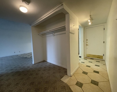1601 S Flagler Drive - Photo Thumbnail 10