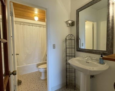 1601 S Flagler Drive - Photo Thumbnail 7