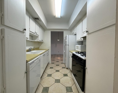 1601 S Flagler Drive - Photo Thumbnail 5
