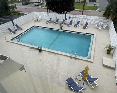 1601 S Flagler Drive - Photo Thumbnail 1