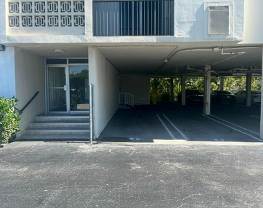 1601 S Flagler Drive - Photo Thumbnail 32