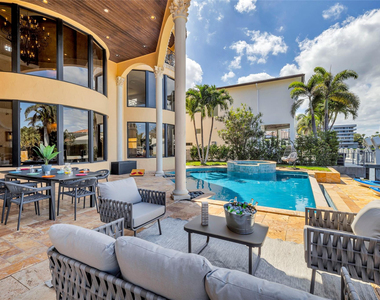 1011 Rhodes Villa Avenue - Photo Thumbnail 37