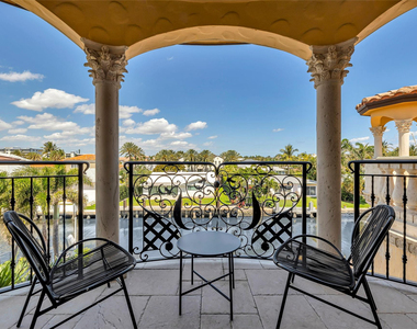 1011 Rhodes Villa Avenue - Photo Thumbnail 97
