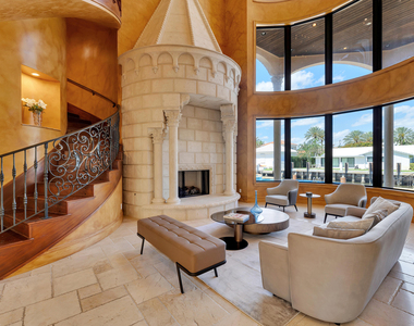 1011 Rhodes Villa Avenue - Photo Thumbnail 19