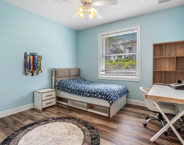 4675 Manderly Drive - Photo Thumbnail 15