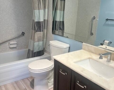 132 S Cypress Road - Photo Thumbnail 7