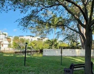 132 S Cypress Road - Photo Thumbnail 13