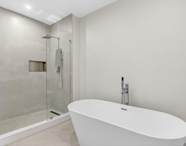 220 Lake Shore Drive - Photo Thumbnail 23
