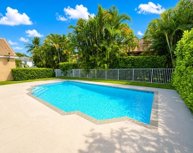 6330 Nw 80th Drive - Photo Thumbnail 18