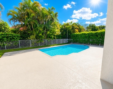 6330 Nw 80th Drive - Photo Thumbnail 19