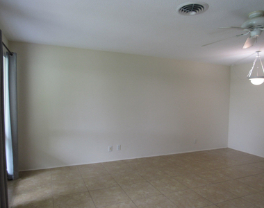 1911 Ne 27th Court - Photo Thumbnail 10