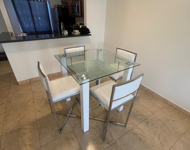 3910 Nw 90th Avenue - Photo Thumbnail 2