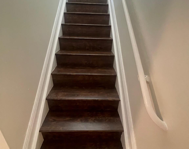 3910 Nw 90th Avenue - Photo Thumbnail 4