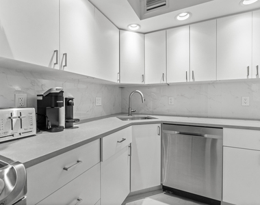 2780 S Ocean Boulevard - Photo Thumbnail 11