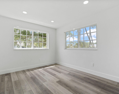 4952 Sw 122nd Terrace - Photo Thumbnail 23