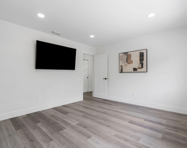 4952 Sw 122nd Terrace - Photo Thumbnail 20