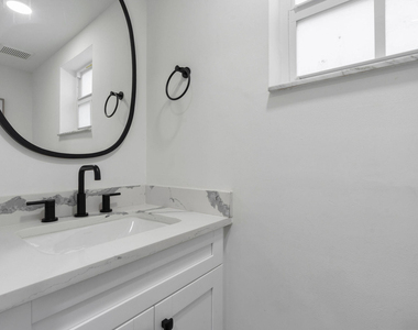 4952 Sw 122nd Terrace - Photo Thumbnail 13