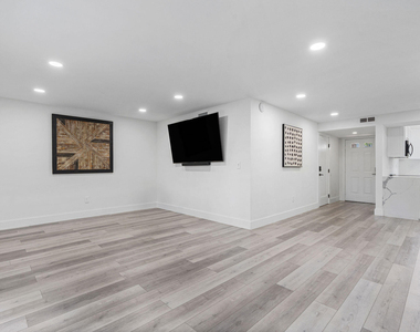 4952 Sw 122nd Terrace - Photo Thumbnail 4