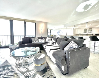5420 N Ocean Drive - Photo Thumbnail 9