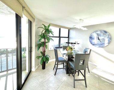 5420 N Ocean Drive - Photo Thumbnail 13