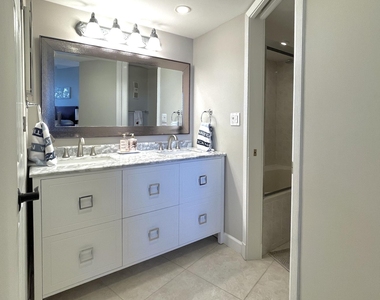 5420 N Ocean Drive - Photo Thumbnail 20