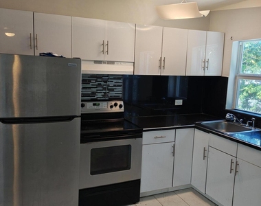 2238 Van Buren Street - Photo Thumbnail 4