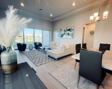12504 Nautilus Circle - Photo Thumbnail 5