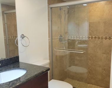 3050 N Palm Aire Drive - Photo Thumbnail 24