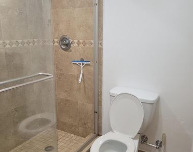 3050 N Palm Aire Drive - Photo Thumbnail 14