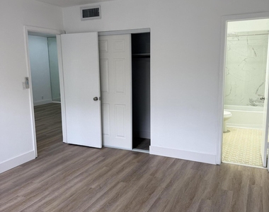 1400 Ne 55th Street - Photo Thumbnail 15
