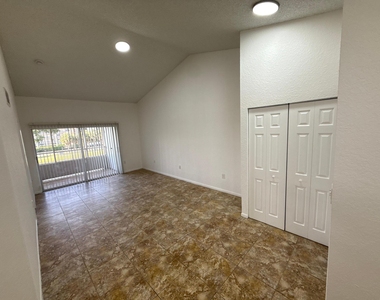 2851 N Oakland Forest Drive - Photo Thumbnail 1