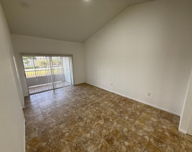 2851 N Oakland Forest Drive - Photo Thumbnail 2