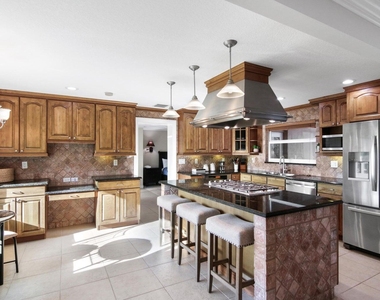 1282 Sw Pelican Crescent - Photo Thumbnail 10