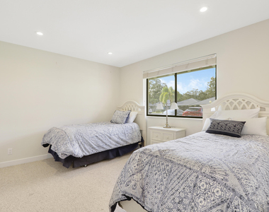 706 Club Drive - Photo Thumbnail 13