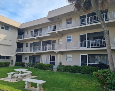 300 Golden Isles Drive - Photo Thumbnail 2