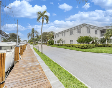 6299 Bay Club Drive - Photo Thumbnail 13