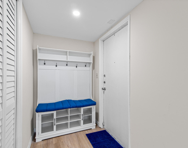 2901 S Palm Aire Drive - Photo Thumbnail 1