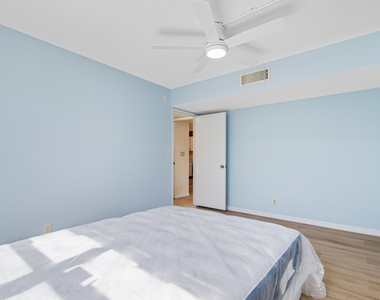 2901 S Palm Aire Drive - Photo Thumbnail 25