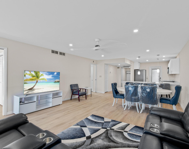 2901 S Palm Aire Drive - Photo Thumbnail 19