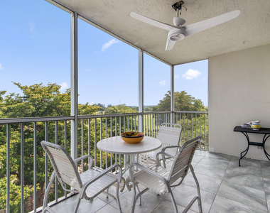 2901 S Palm Aire Drive - Photo Thumbnail 21
